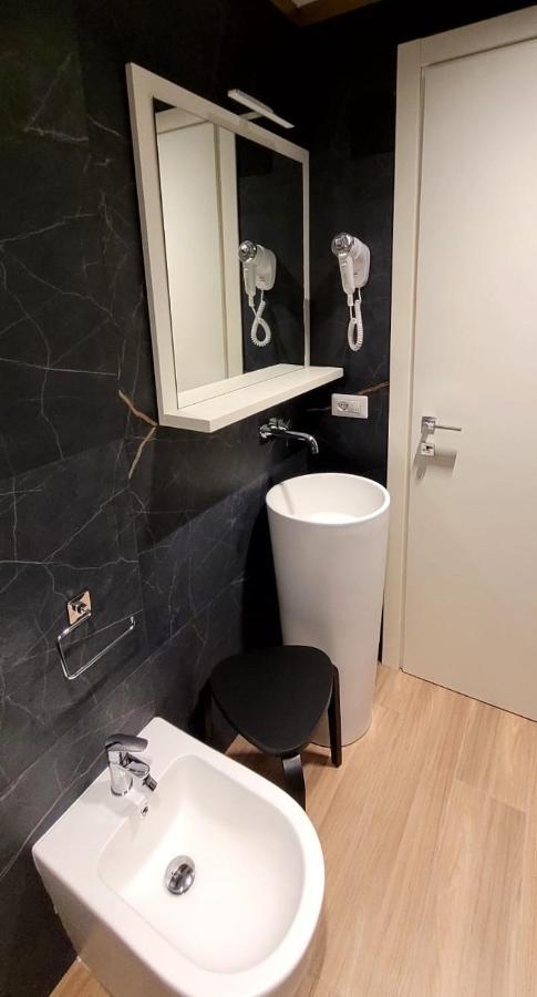 Th Luxury Central Катания Экстерьер фото
